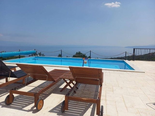 Hotel na predaj 9000 m² – Opatija