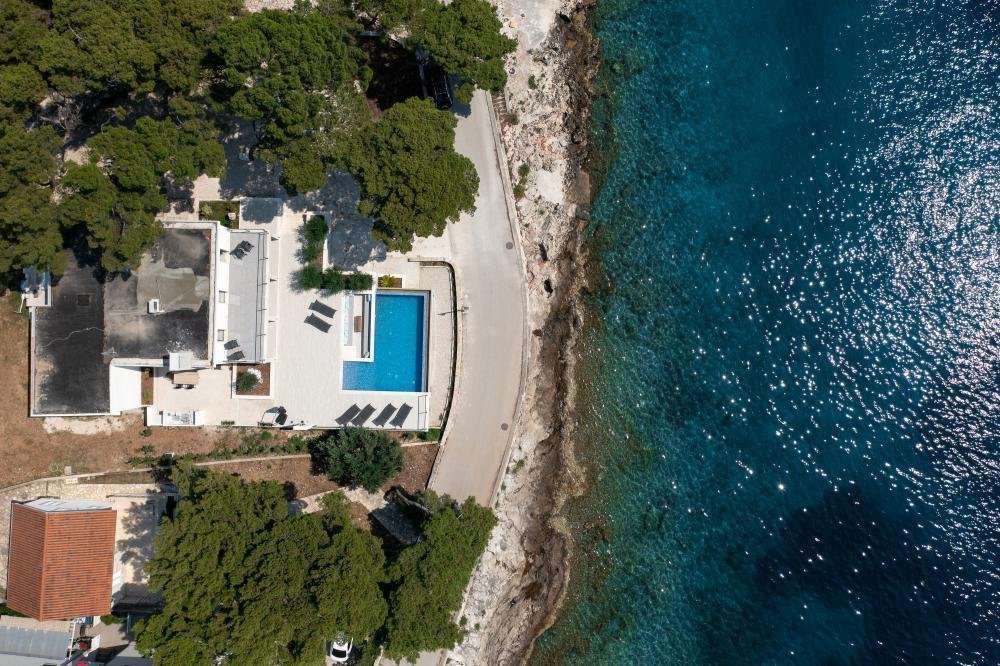 Casa In vendita -  Brač