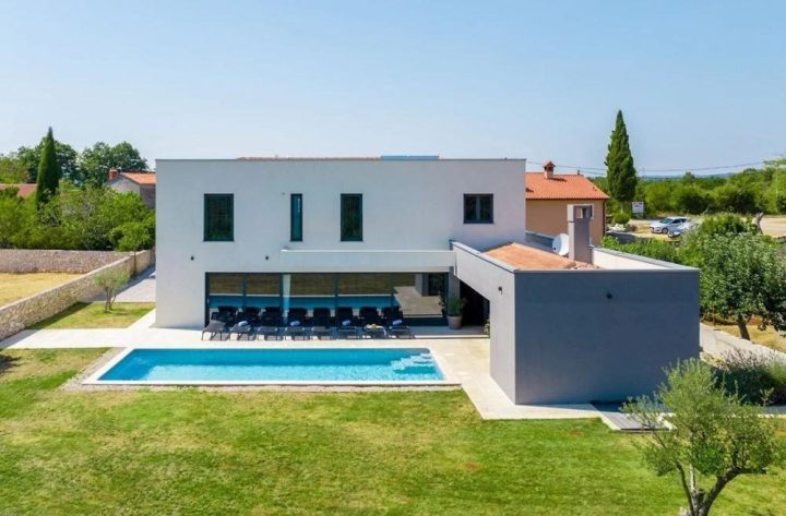 Kuća na prodaju 190 m² – Labin