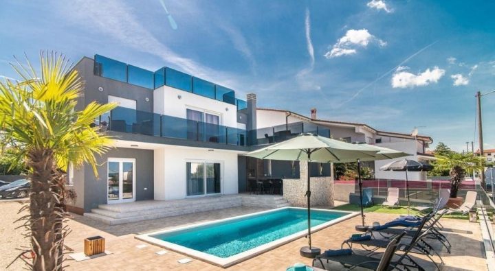 Kuća na prodaju 190 m² – Ližnjan