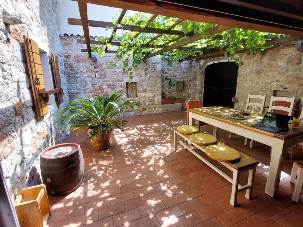 House For sale - Primorsko-goranska Vinodolska Općina