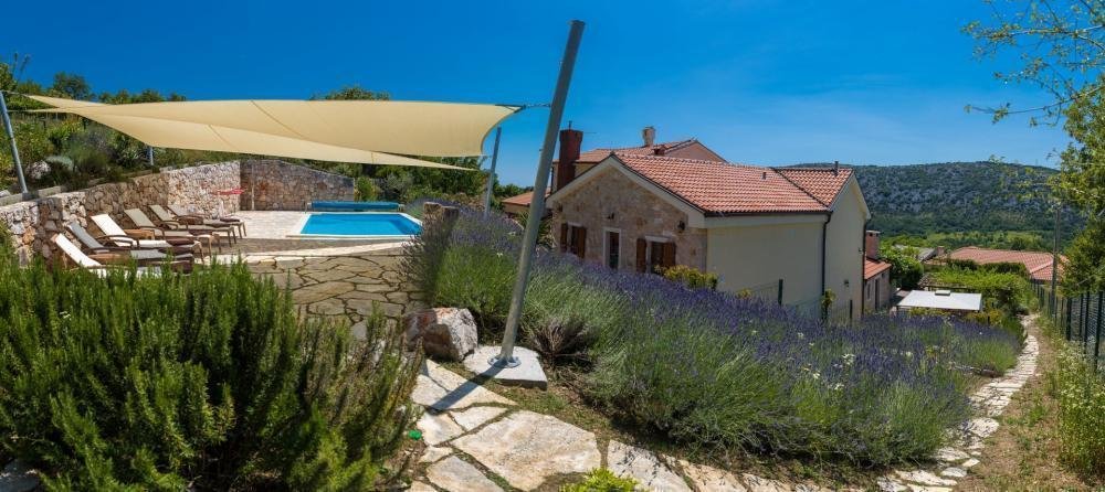House For sale - Primorsko-goranska Vinodolska Općina