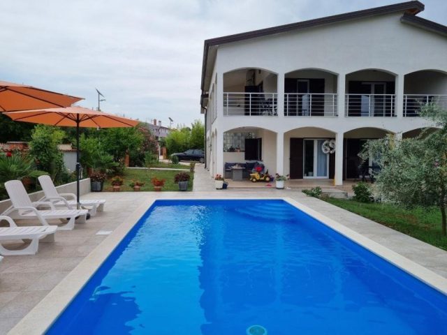 Hotel na prodej 365 m² – Poreč
