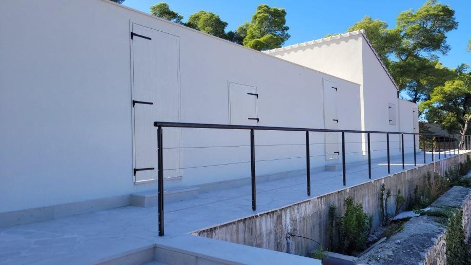 Casa In vendita -  Brač