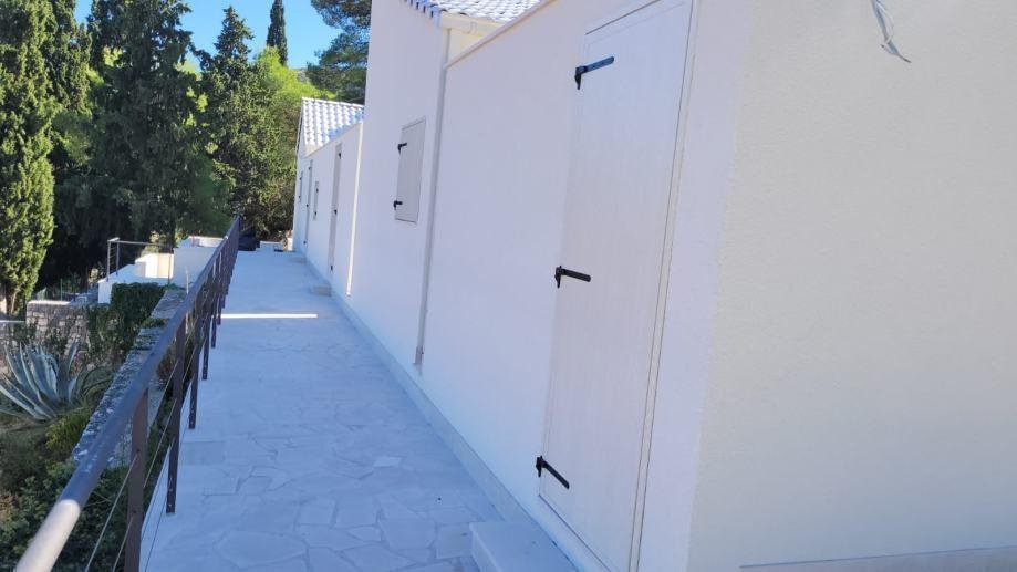 Casa In vendita -  Brač