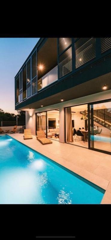 Casa In vendita - Šibensko-kninska Vodice