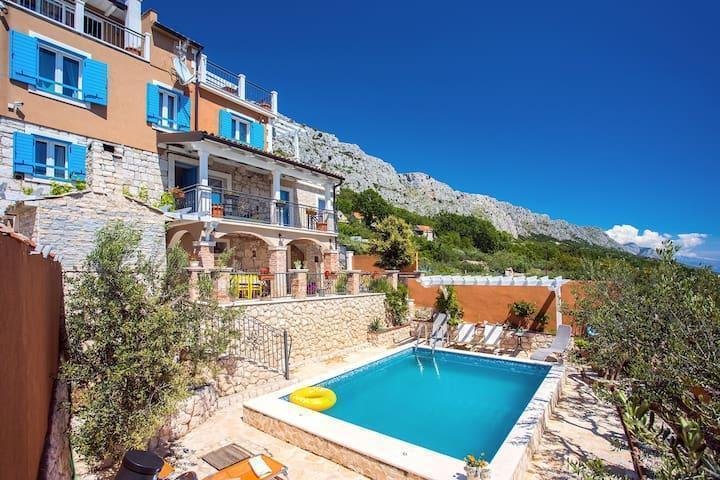 Dom Na predaj -  Omiš