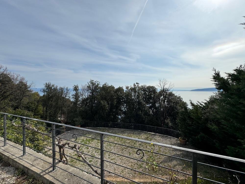 Hotel Na predaj - Primorsko-goranska Mošćenička Draga