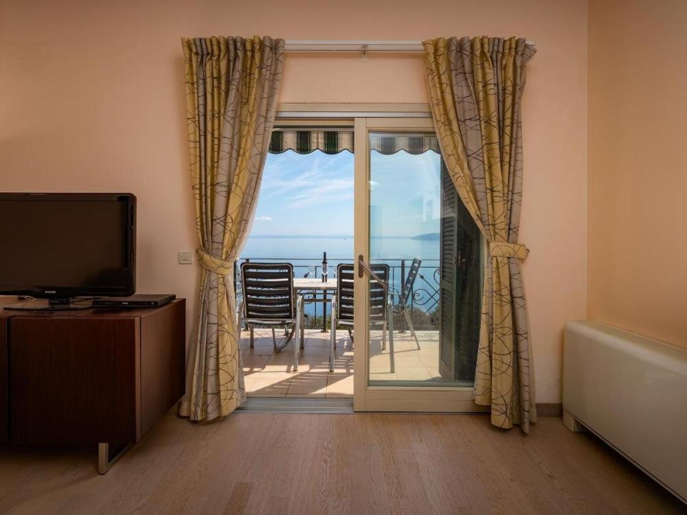 Hotel Na predaj - Primorsko-goranska Mošćenička Draga