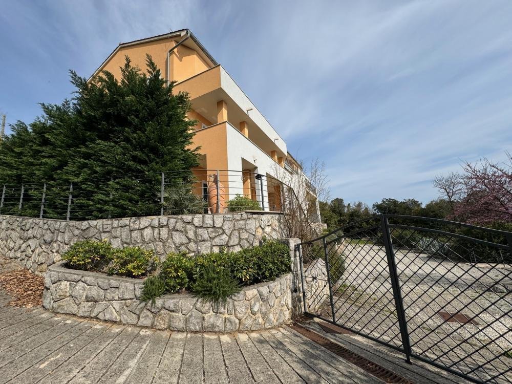 Hotel Na predaj - Primorsko-goranska Mošćenička Draga