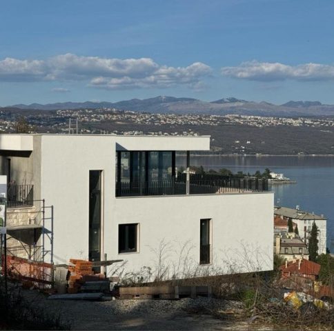Casa in vendita 300 m² – Opatija
