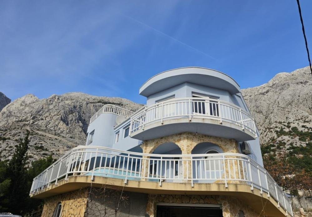 Hotel Naprodaj - Splitsko-dalmatinska Baška Voda