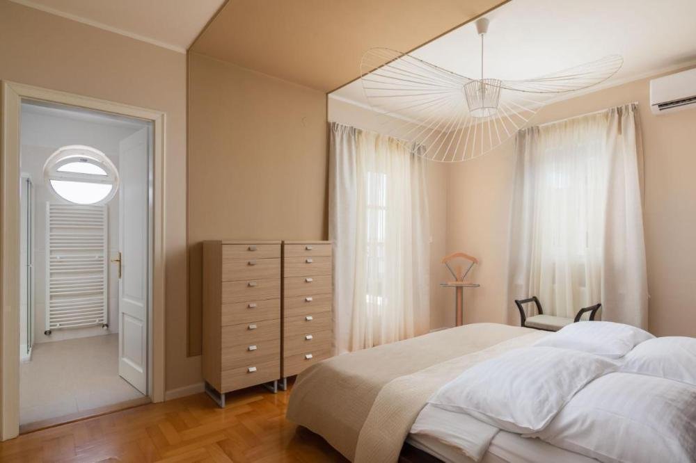 Casa In vendita - Šibensko-kninska Vodice