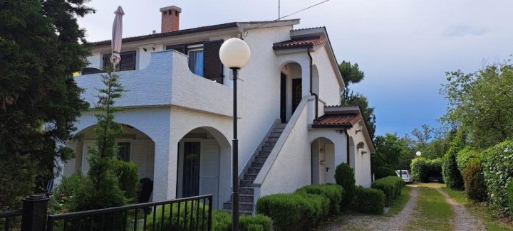 Hotel for sale 180 m² – Linardići