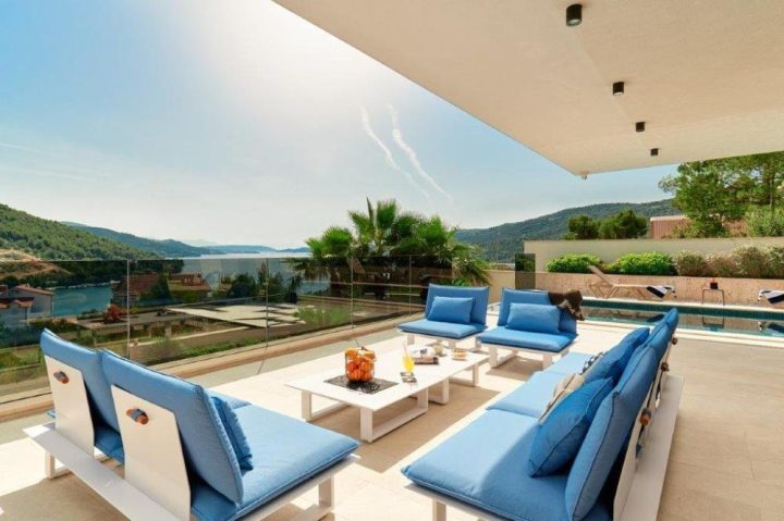Kuća na prodaju 360 m² – Marina