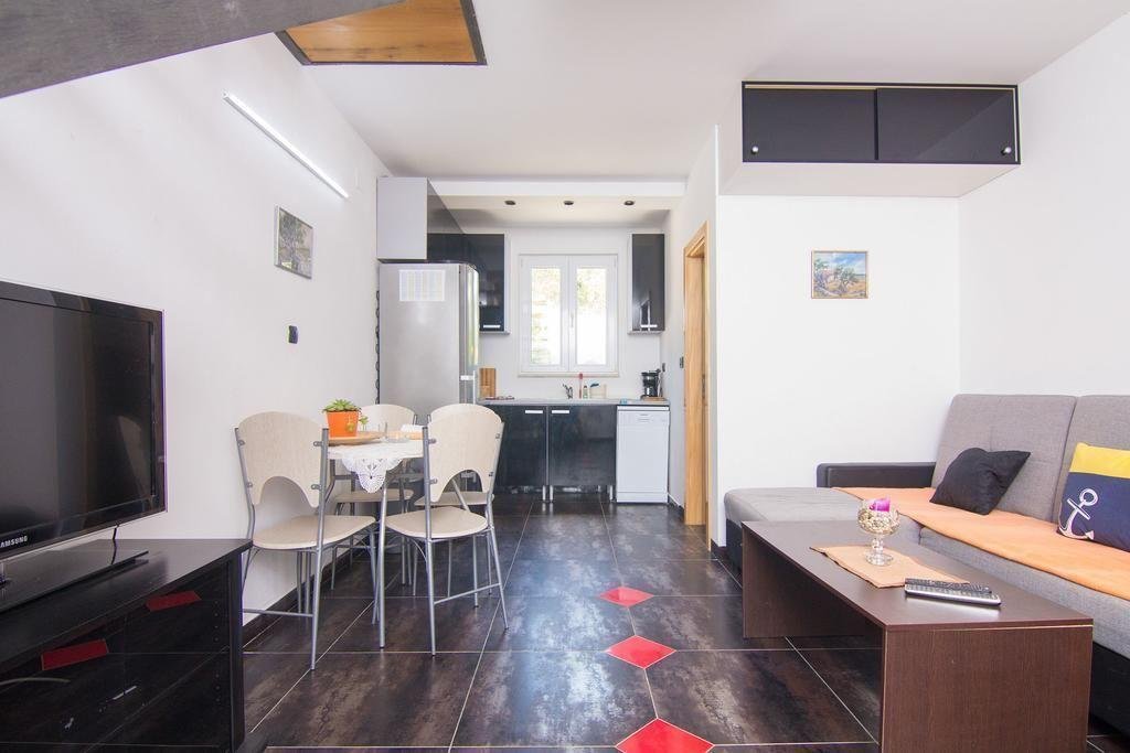 Haus Zu verkaufen - Primorsko-goranska Krk