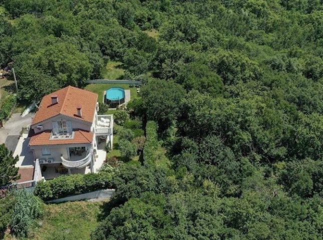 Kuća na prodaju 278 m² – Grižane-Belgrad