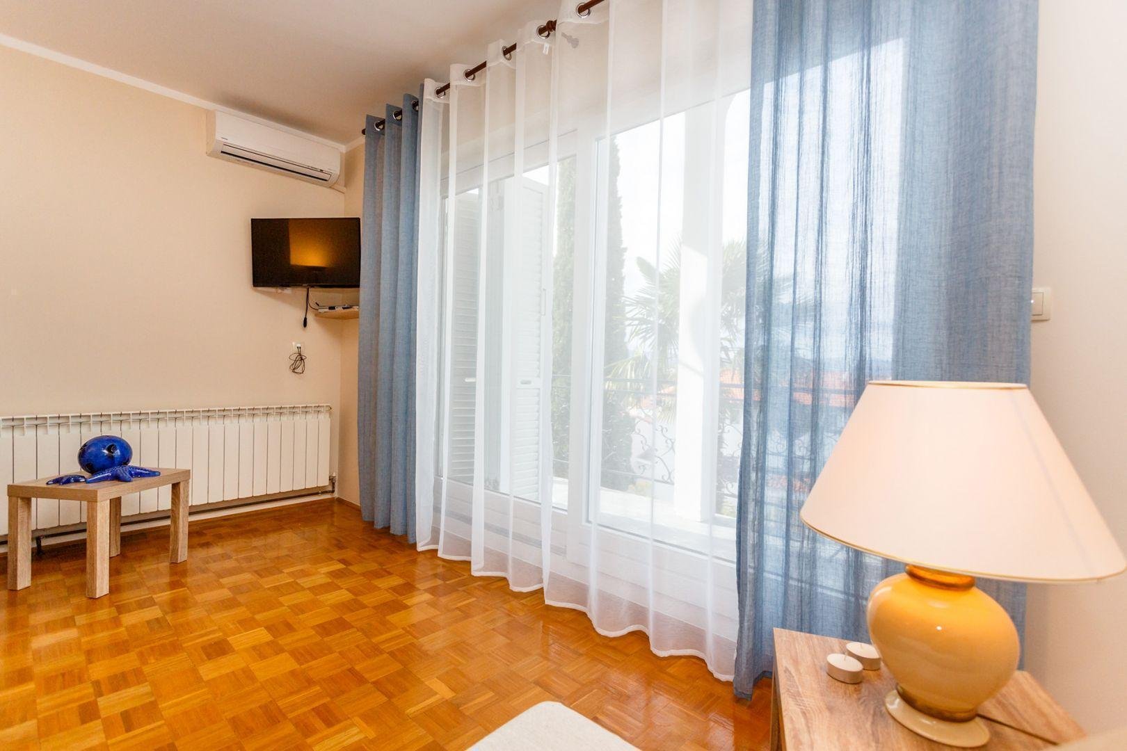 Hotel For sale - Primorsko-goranska Malinska-Dubašnica