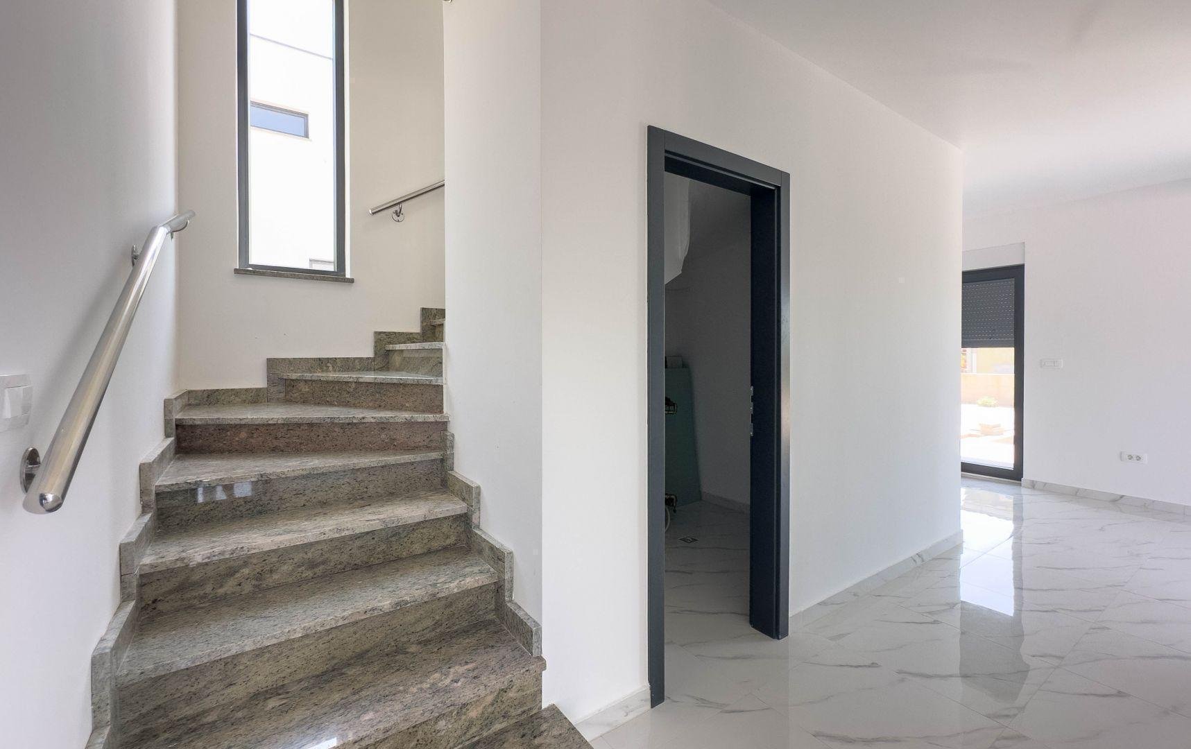 Kuća Na prodaju - Primorsko-goranska Krk