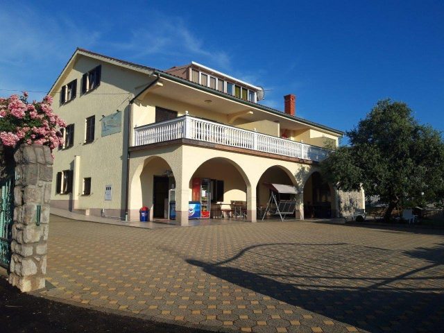 Hotel in vendita 600 m² – Malinska-Dubašnica