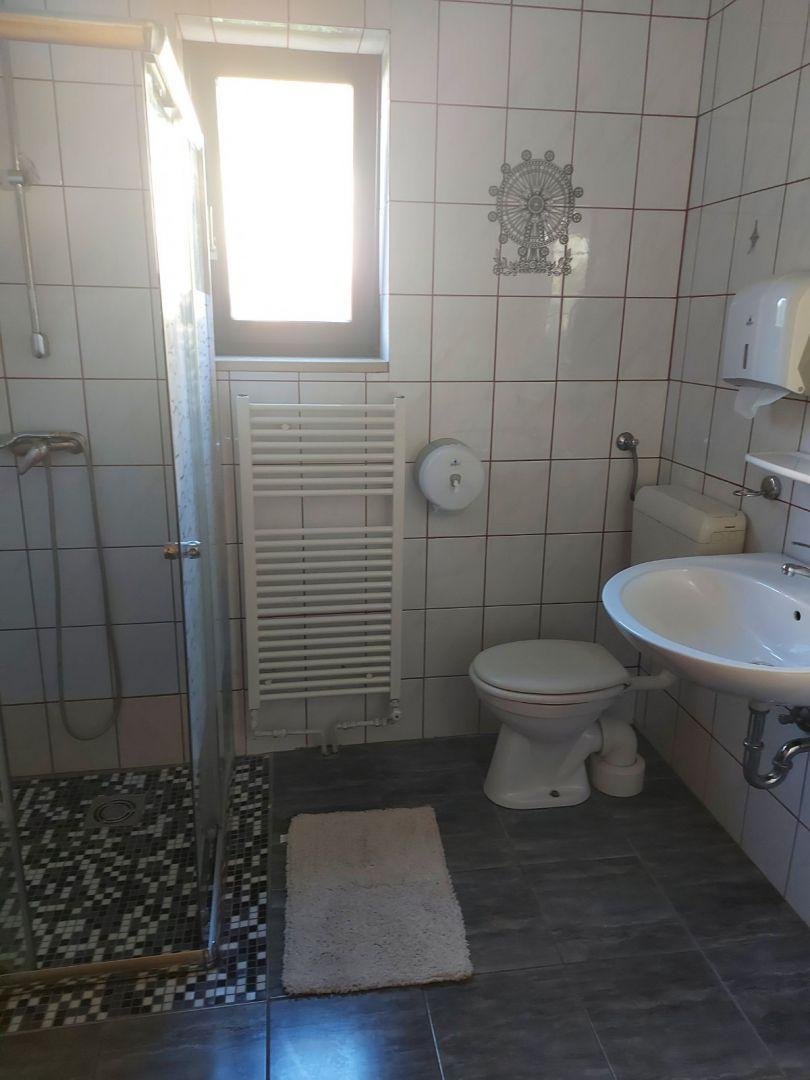 Hotel In vendita - Primorsko-goranska Malinska-Dubašnica