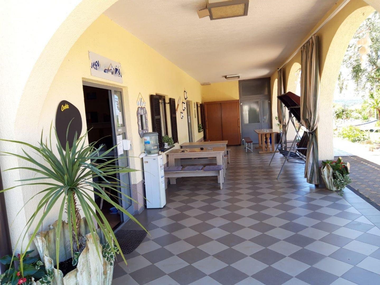 Hotel In vendita - Primorsko-goranska Malinska-Dubašnica