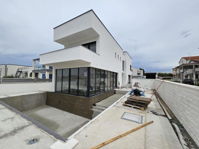 Casa in vendita 312 m² – Vrsi
