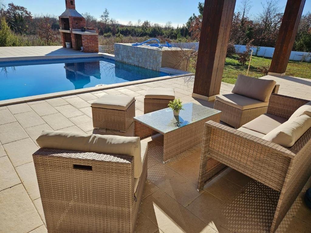 House For sale - Istarska Svetvinčenat
