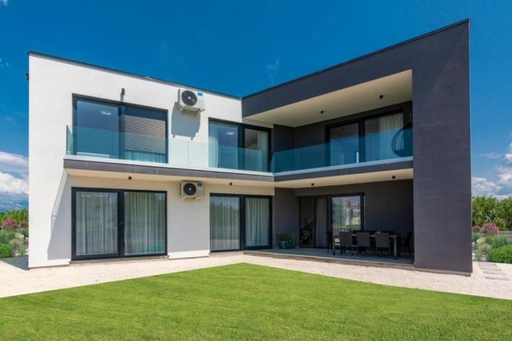 Kuća na prodaju 202 m² – Privlaka