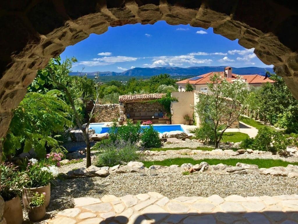 Haus Zu verkaufen - Primorsko-goranska Malinska-Dubašnica