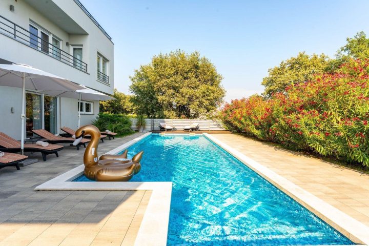Kuća na prodaju 330 m² – Medulin