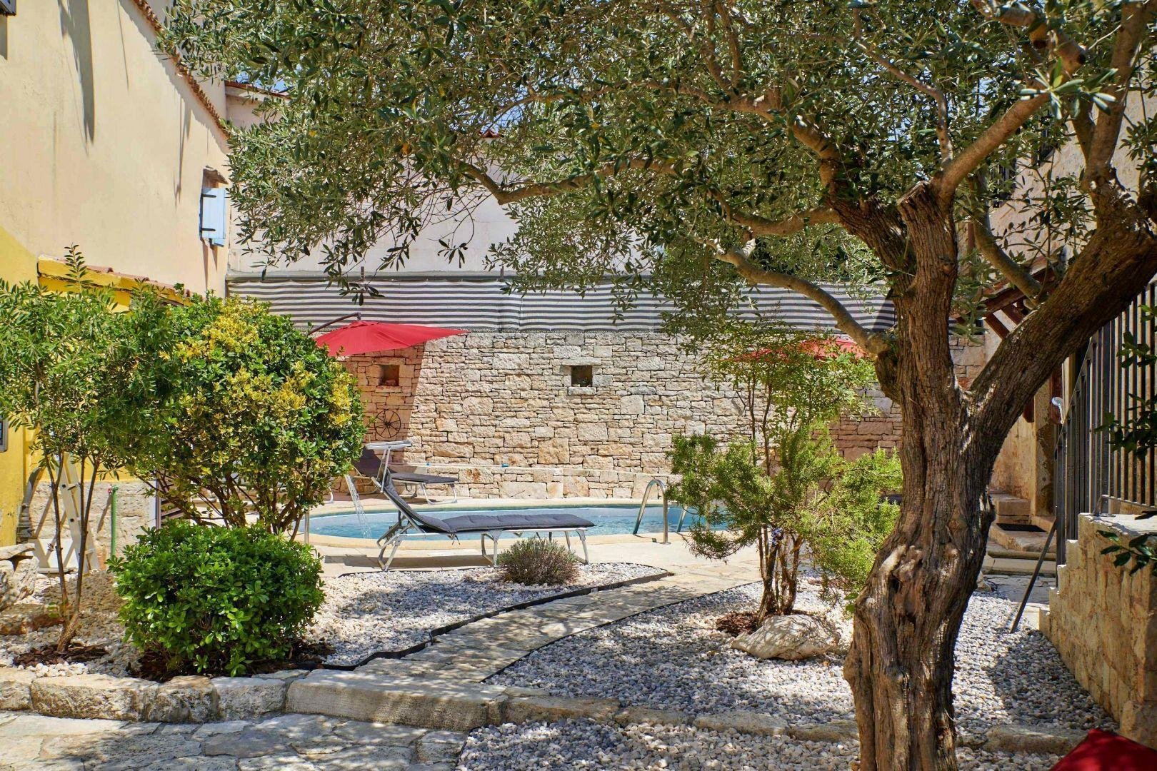 Kuća Na prodaju -  Pula
