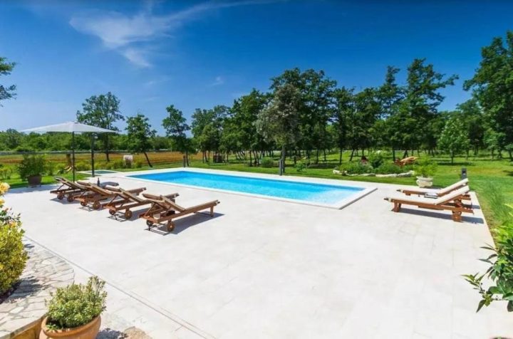 Haus zu verkaufen 224 m² – Rovinj