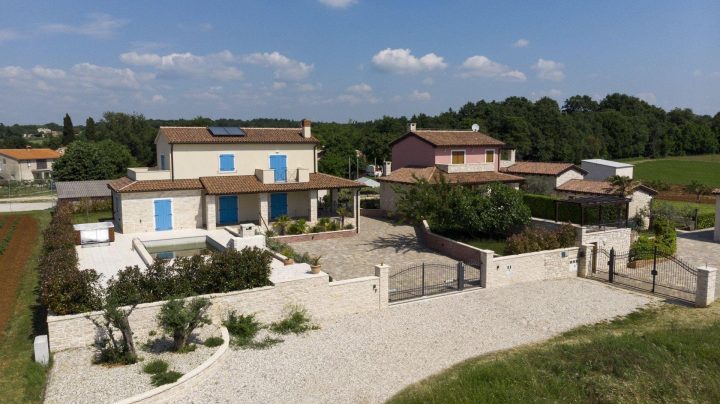 Haus zu verkaufen 262 m² – Rebići
