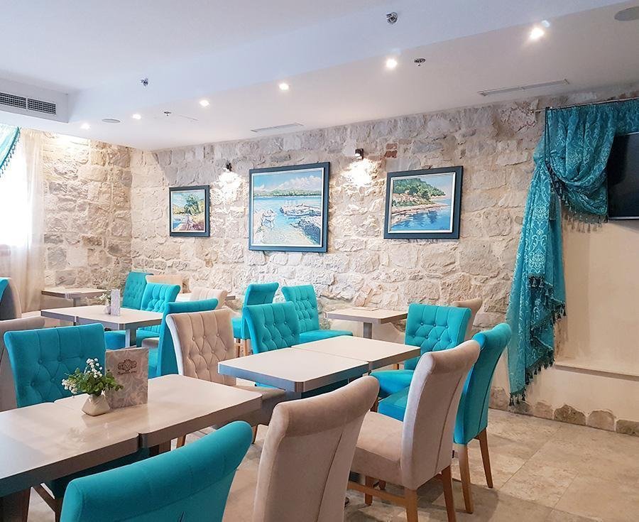 Hotel For sale - Splitsko-dalmatinska Kaštela