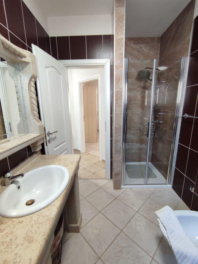 Casa In vendita - Istarska Kaštelir-Labinci