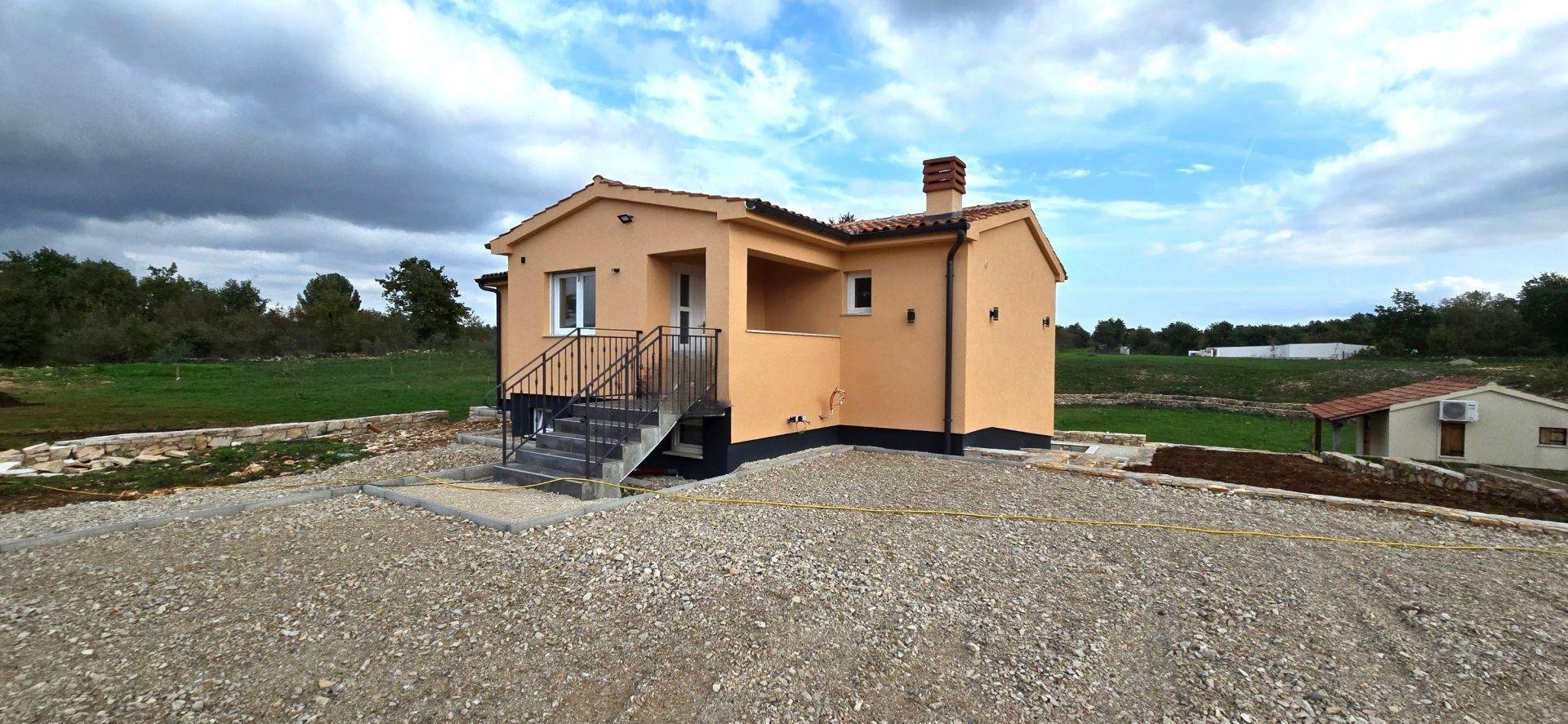 Kuća Na prodaju -  Pula