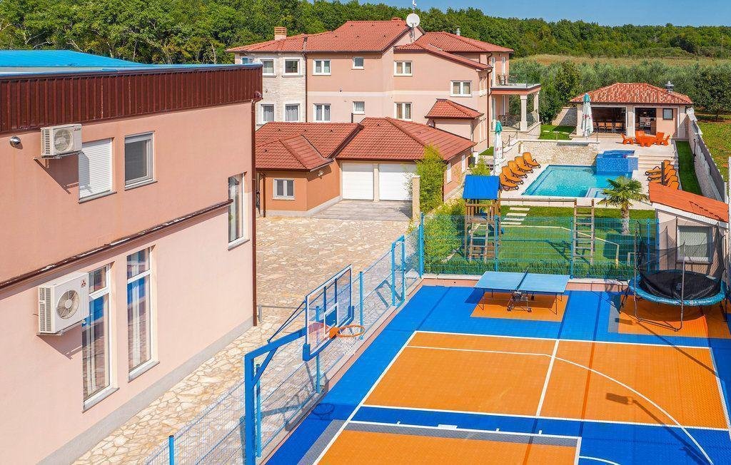 Hotel À vendre - Istarska Ližnjan