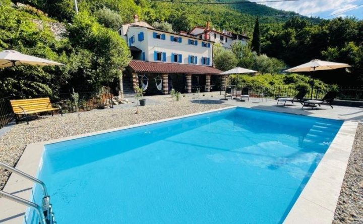 Kuća na prodaju 220 m² – Mošćenička Draga