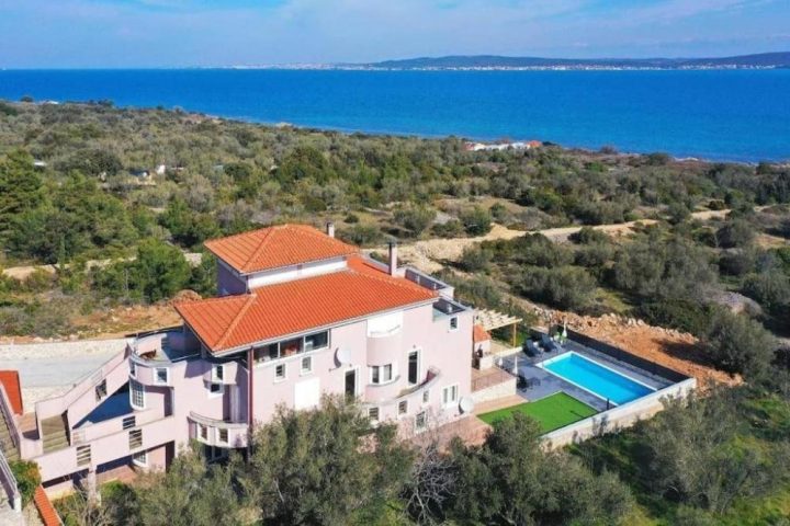 House for sale 500 m² – Pašman