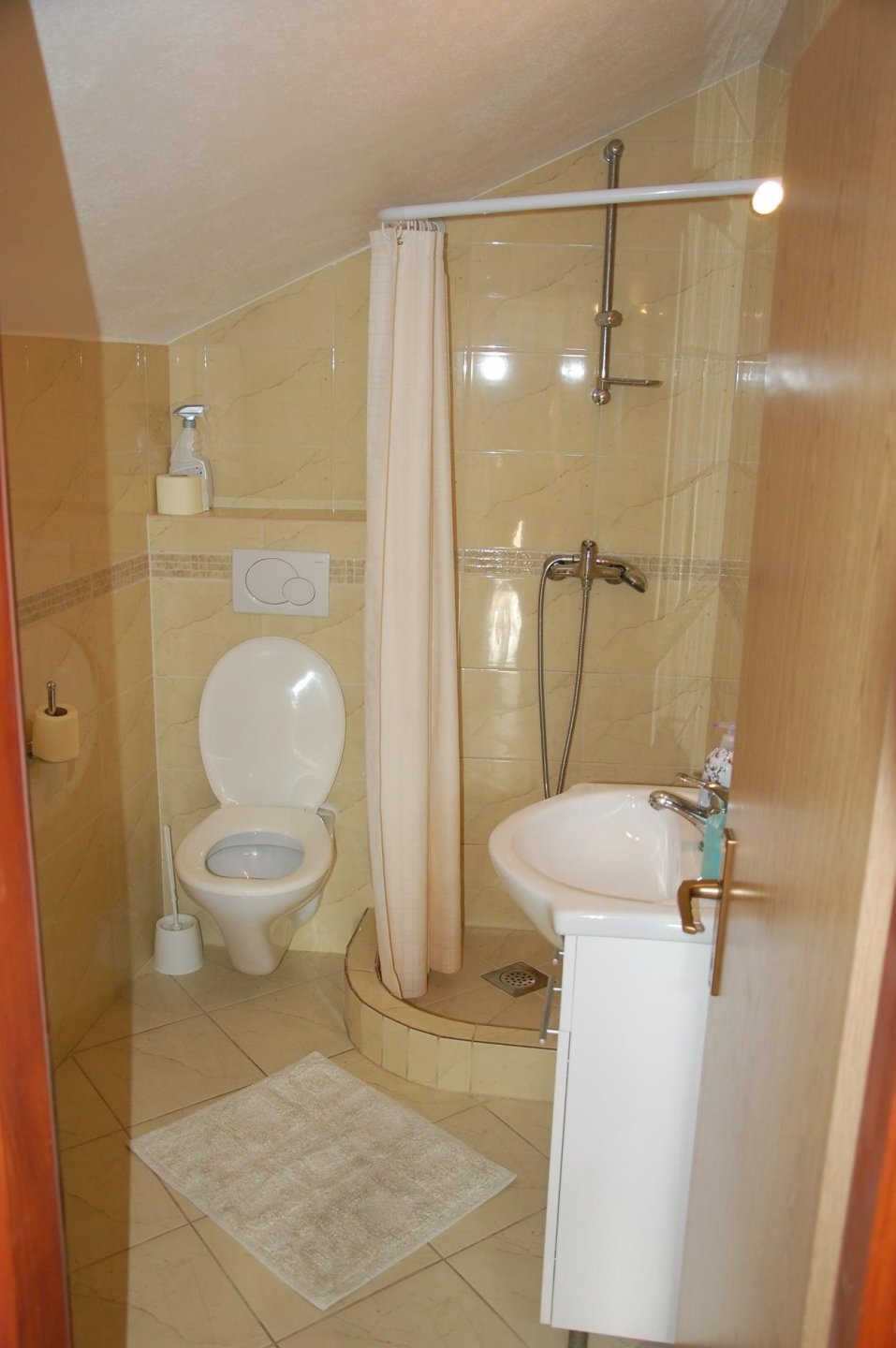 Hotel For sale - Splitsko-dalmatinska Jelsa