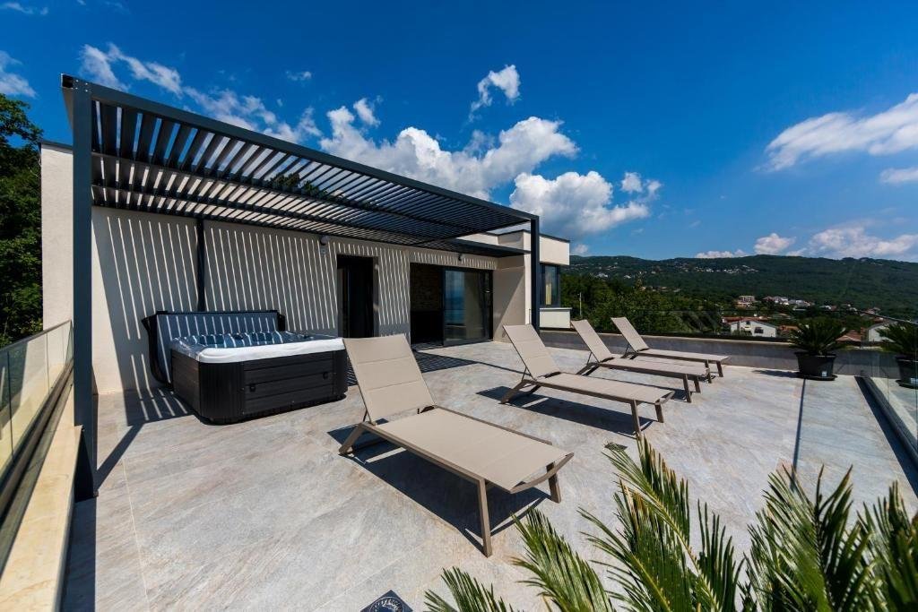 Kuća Na prodaju - Primorsko-goranska Opatija - Okolica
