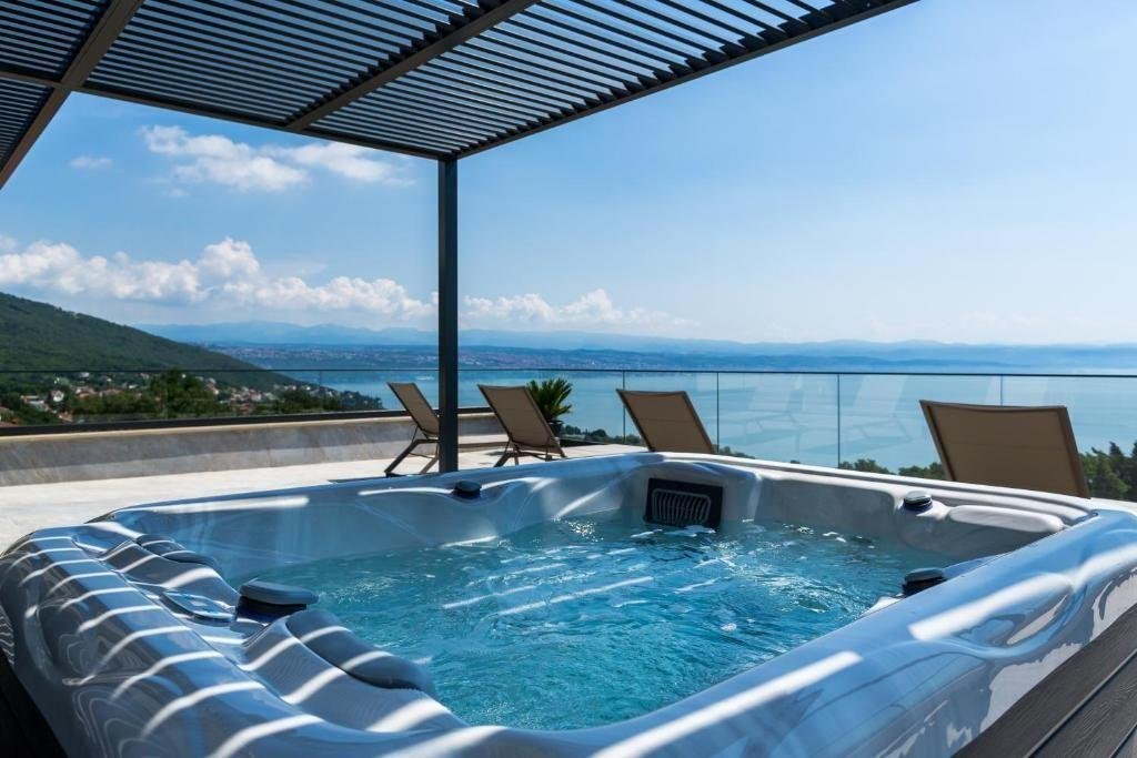 Kuća Na prodaju - Primorsko-goranska Opatija - Okolica