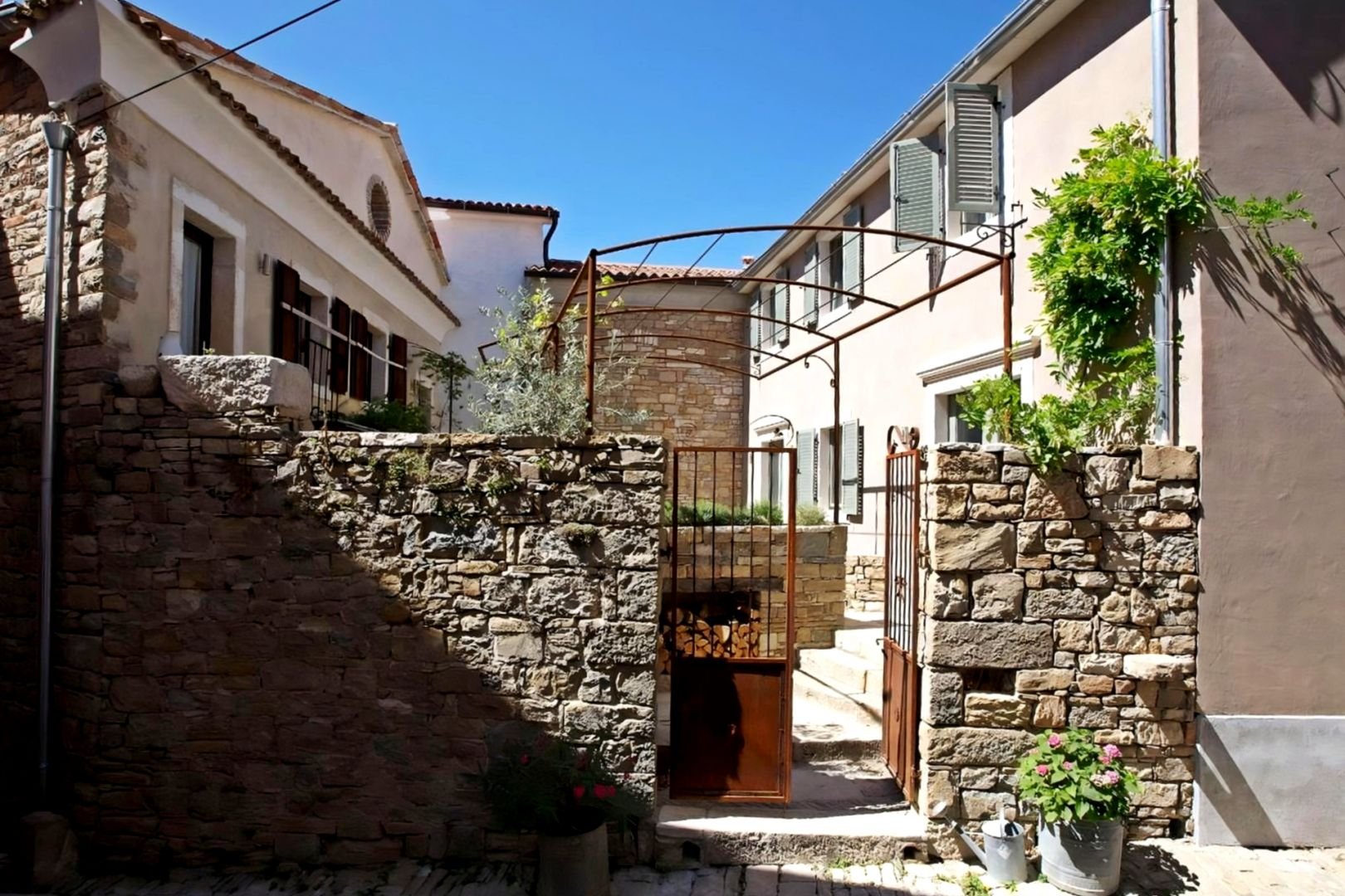 Casa In vendita - Istarska Oprtalj