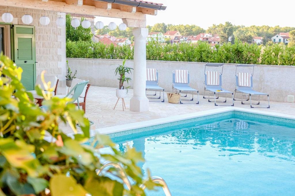 Haus Zu verkaufen - Splitsko-dalmatinska Jelsa