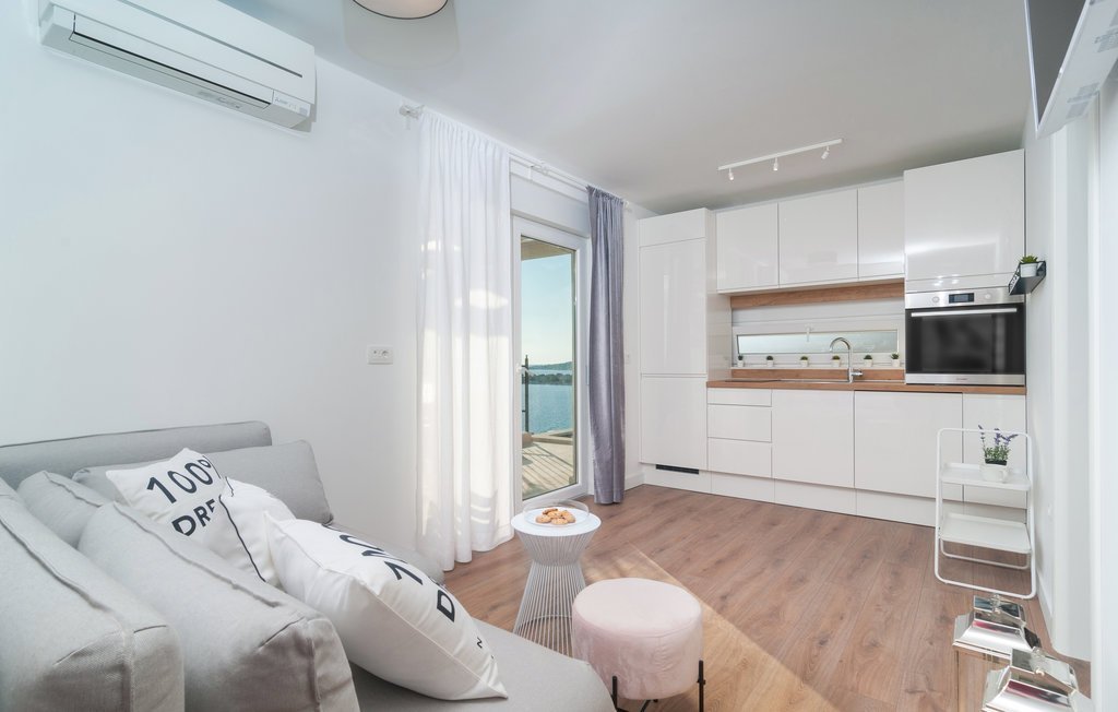 Haus Zu verkaufen - Šibensko-kninska Rogoznica