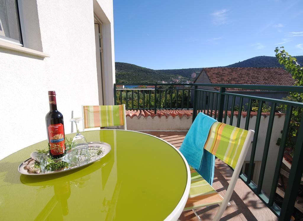 Hotel For sale - Splitsko-dalmatinska Marina