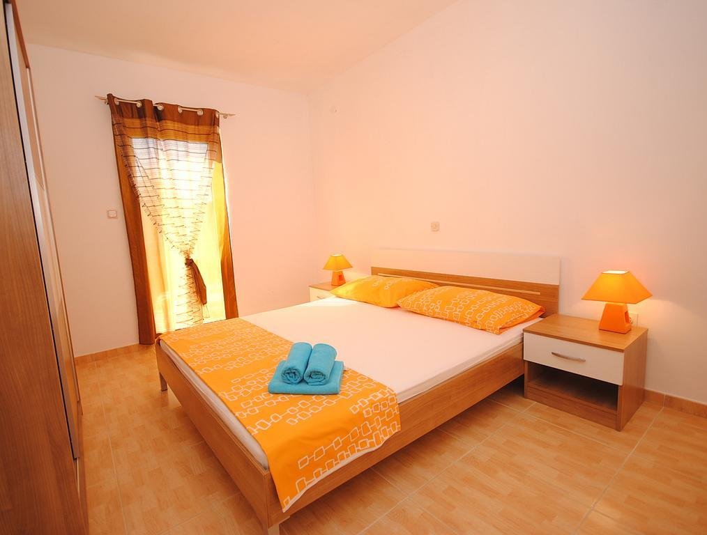 Hotel For sale - Splitsko-dalmatinska Marina