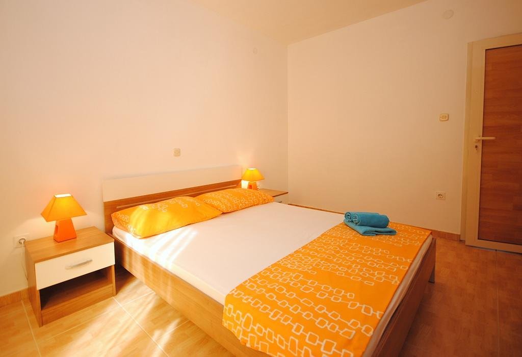 Hotel For sale - Splitsko-dalmatinska Marina