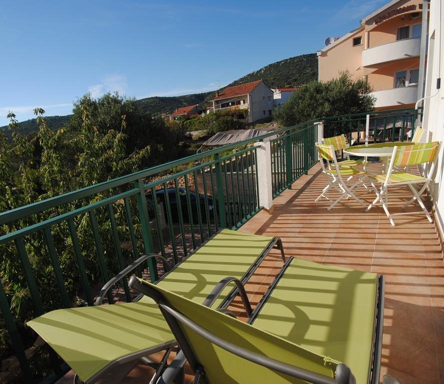 Hotel Naprodaj - Splitsko-dalmatinska Marina